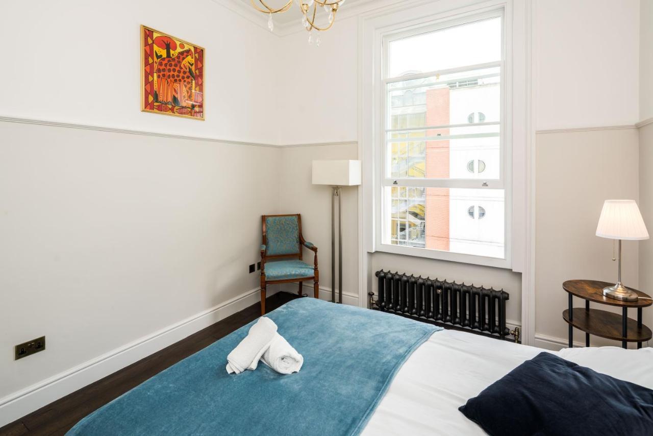 4 Bedroom House Up To 10 People At Heart Of Kensington And Chelsea Лондон Экстерьер фото