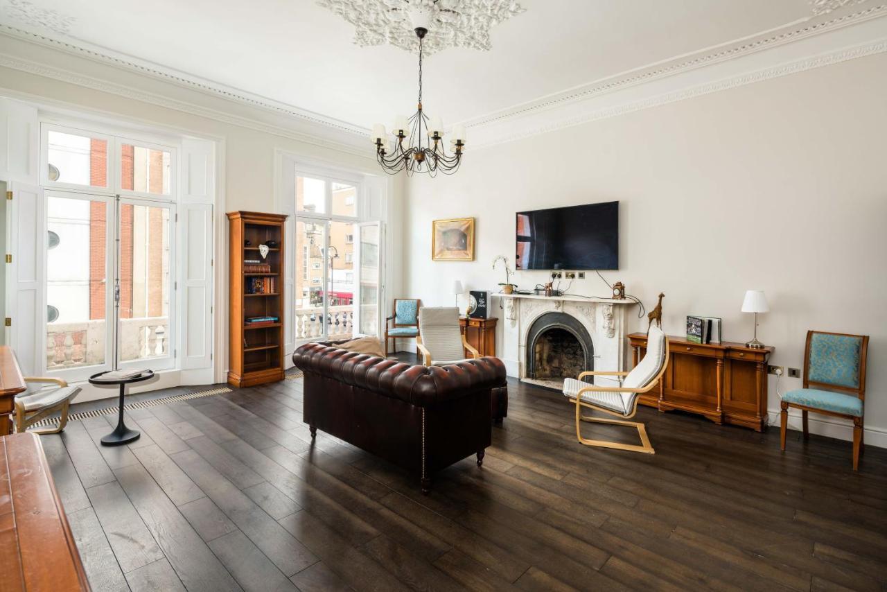 4 Bedroom House Up To 10 People At Heart Of Kensington And Chelsea Лондон Экстерьер фото